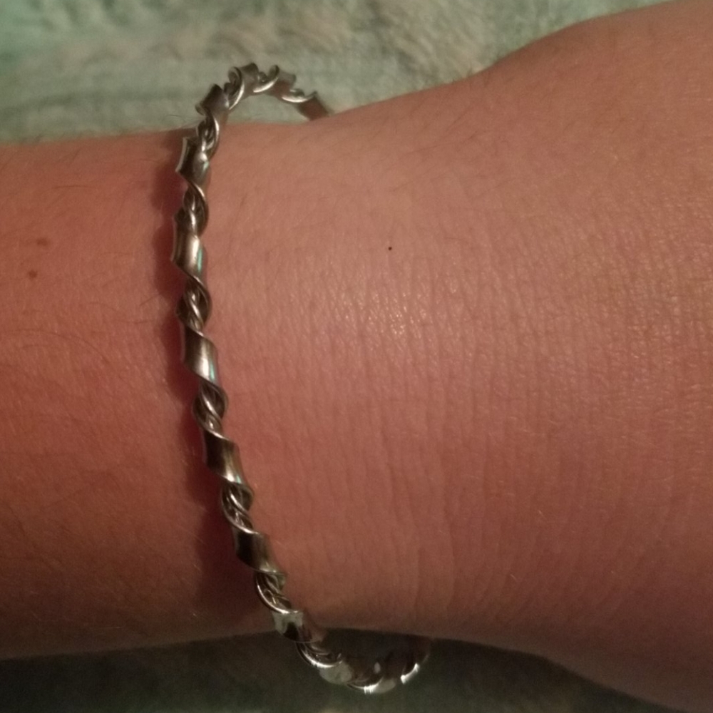 Silver cuff bracelet - Picture 2 of 2